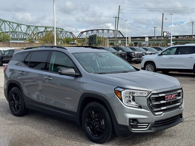 2024 GMC Terrain AT4 - Photo 8