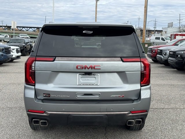 2025 Gmc Yukon AT4 Ultimate photo 4