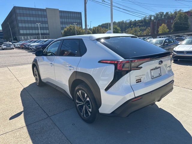 2023 Subaru Solterra Premium photo 3