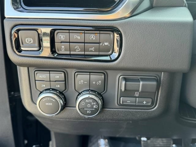 2026 GMC Yukon XL Denali - Photo 21