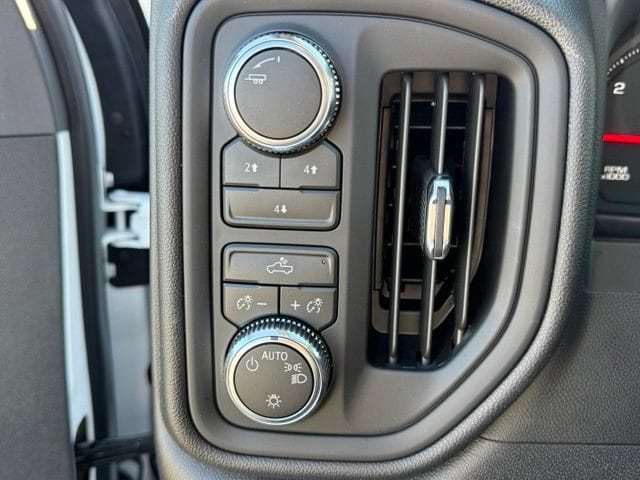 2026 GMC Sierra 2500HD Pro - Photo 14