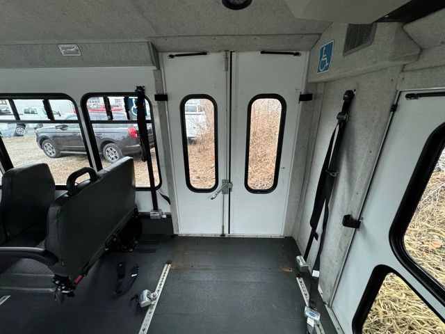 2019 Ford E-Series Cutaway Base - Photo 12