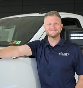 Staff member Jacob Wade  from ID_0ea24a