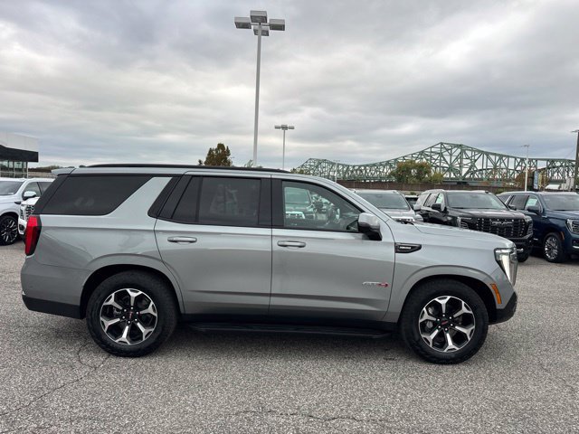 2025 GMC Yukon AT4 - Photo 6