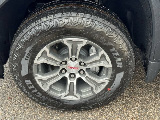 2026 GMC Sierra 1500 SLE - Photo 22