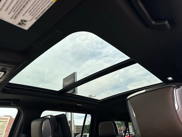 2026 GMC Yukon XL Denali Ultimate - Photo 15