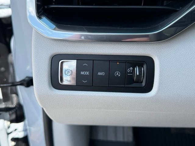 2026 GMC Acadia Denali - Photo 17