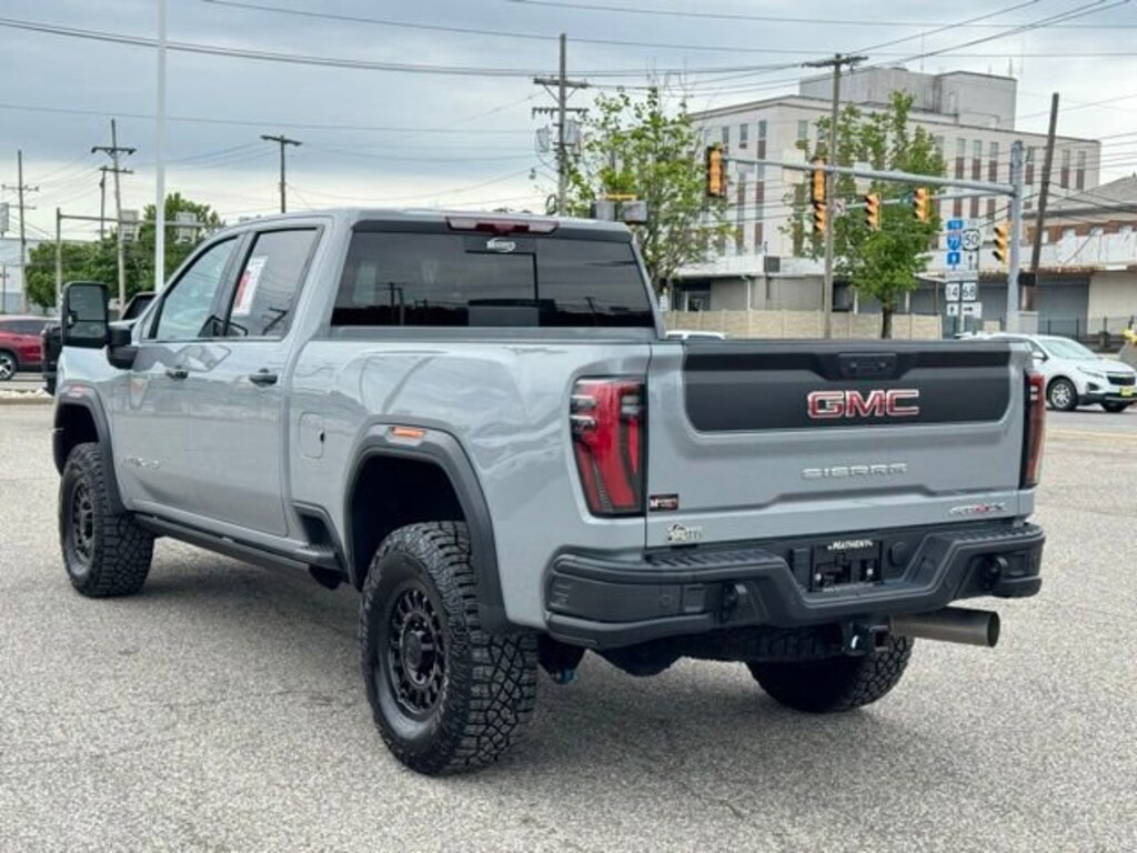 Used 2024 GMC Sierra 2500 HD AT4X Truck