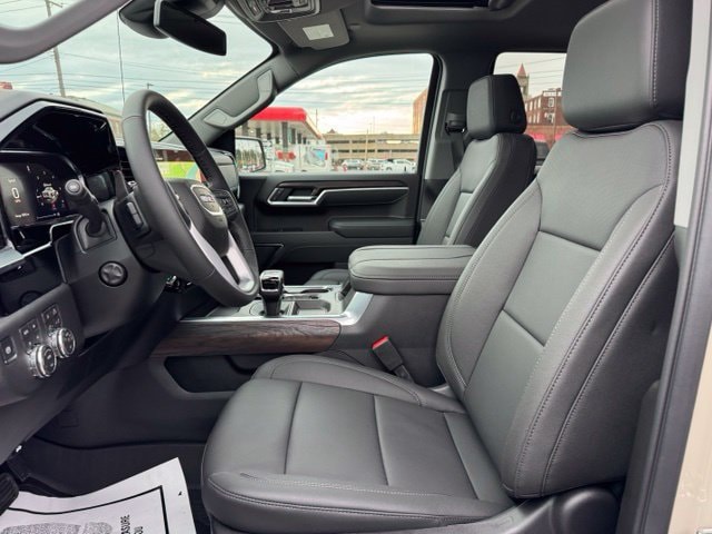 2026 GMC Sierra 1500 SLT - Photo 11