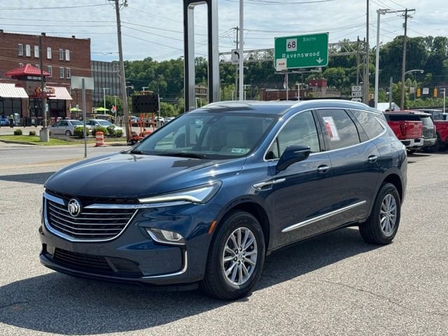 2024 Buick Enclave Essence AWD's photo