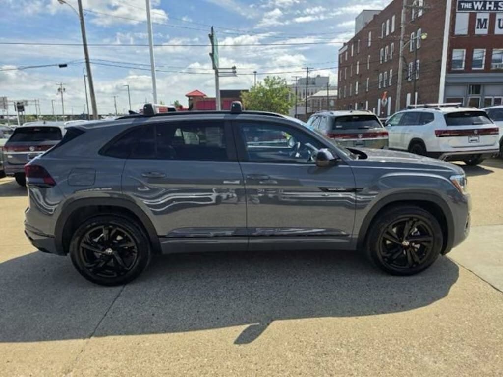 Used 2025 Volkswagen Atlas Cross Sport 2.0T SEL R-Line Black
