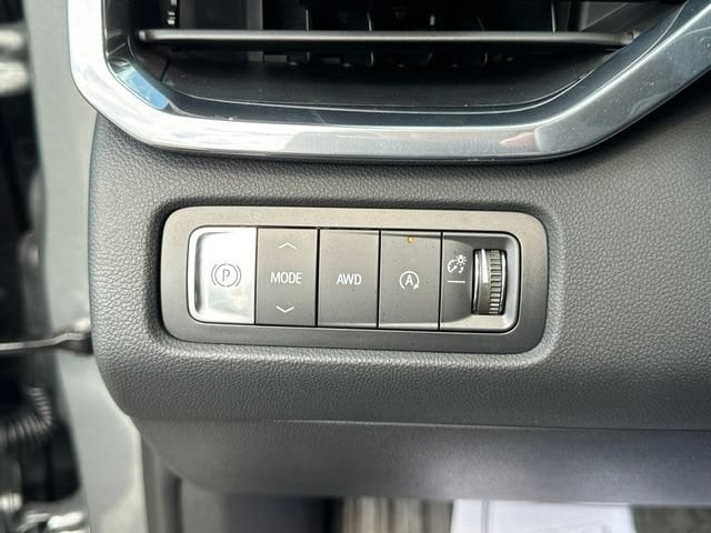2027 GMC Acadia Elevation - Photo 19