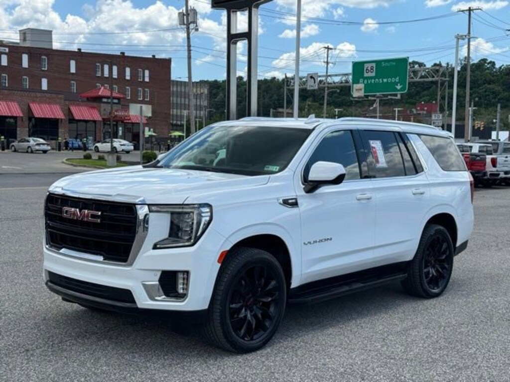 Used 2023 GMC Yukon SLE SUV