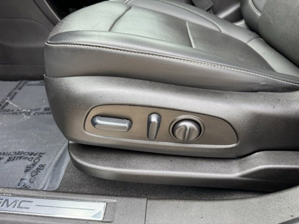 Used 2022 GMC Acadia SLT SUV