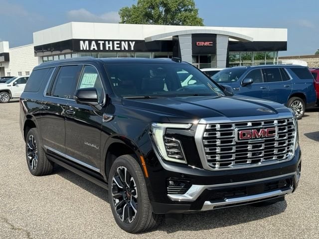 2026 GMC Yukon XL Denali - Photo 8