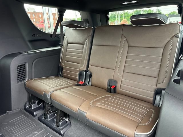 2026 GMC Yukon XL Denali Ultimate - Photo 11