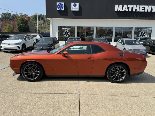 Used 2021 Dodge Challenger R/T with VIN 2C3CDZFJ1MH552103 for sale in Parkersburg, WV