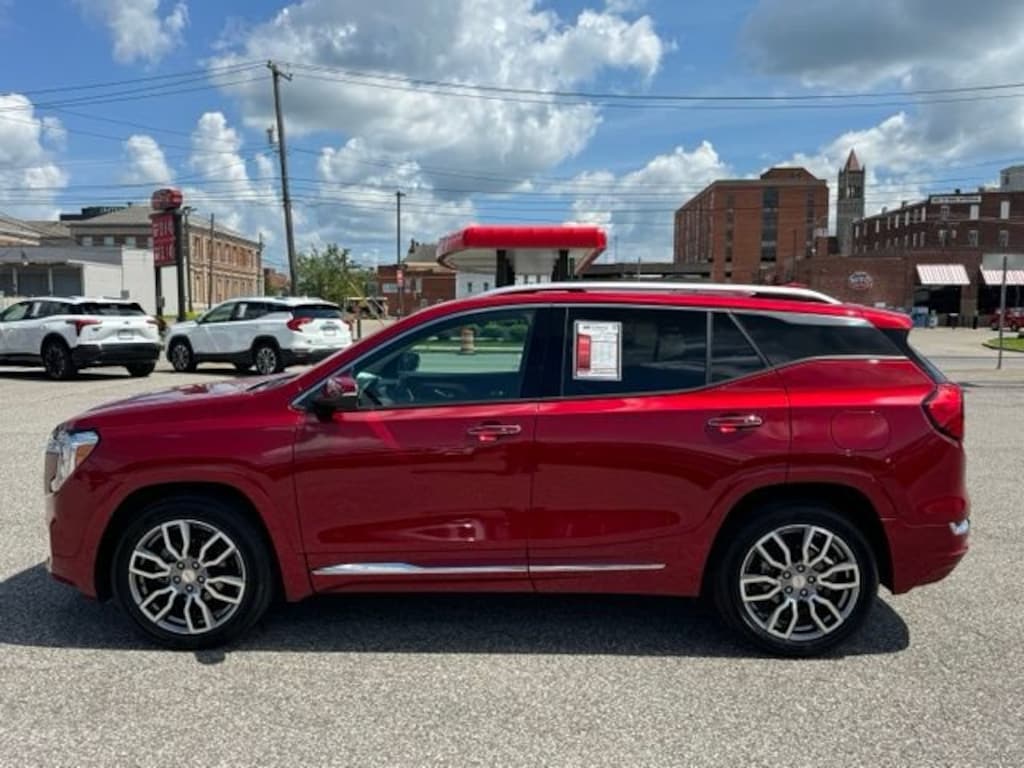 Used 2024 GMC Terrain Denali SUV