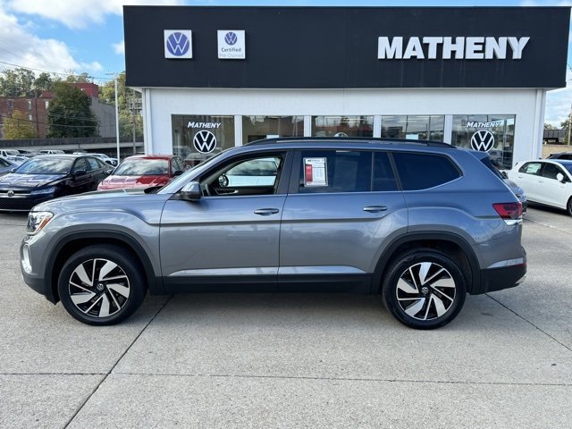 2024 Volkswagen Atlas SE Technology photo 2