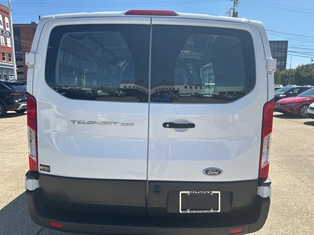 2024 Ford Transit Cargo Van photo 4