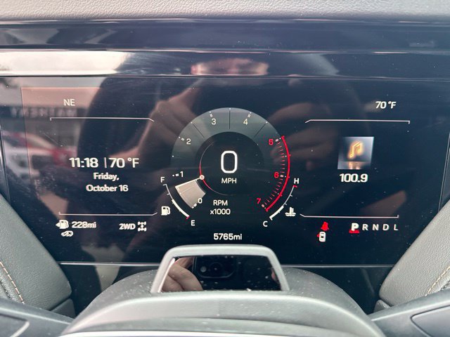 2025 GMC Yukon AT4 - Photo 15