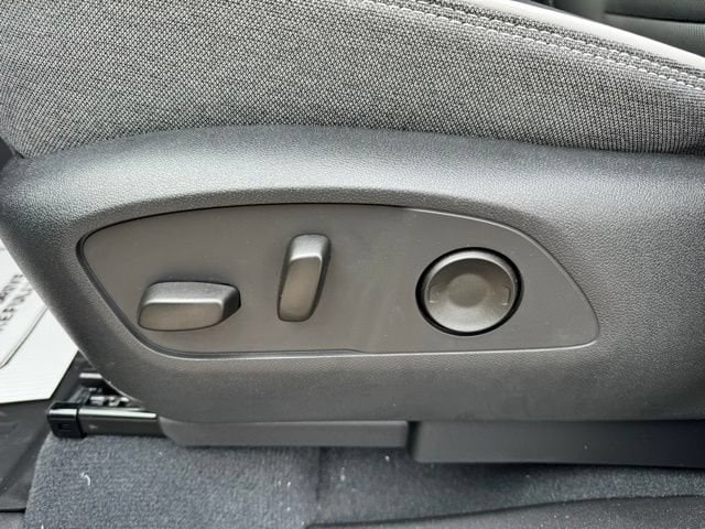 2026 GMC Sierra EV Elevation - Photo 13