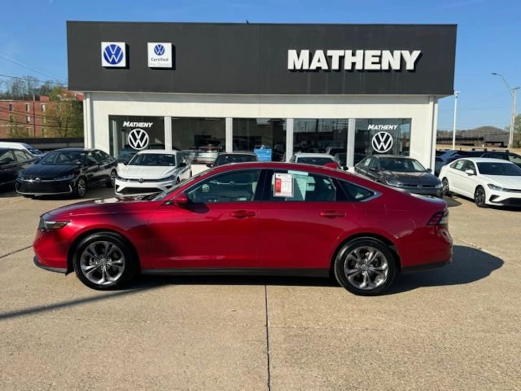 Used 2024 Honda Accord Sedan EX