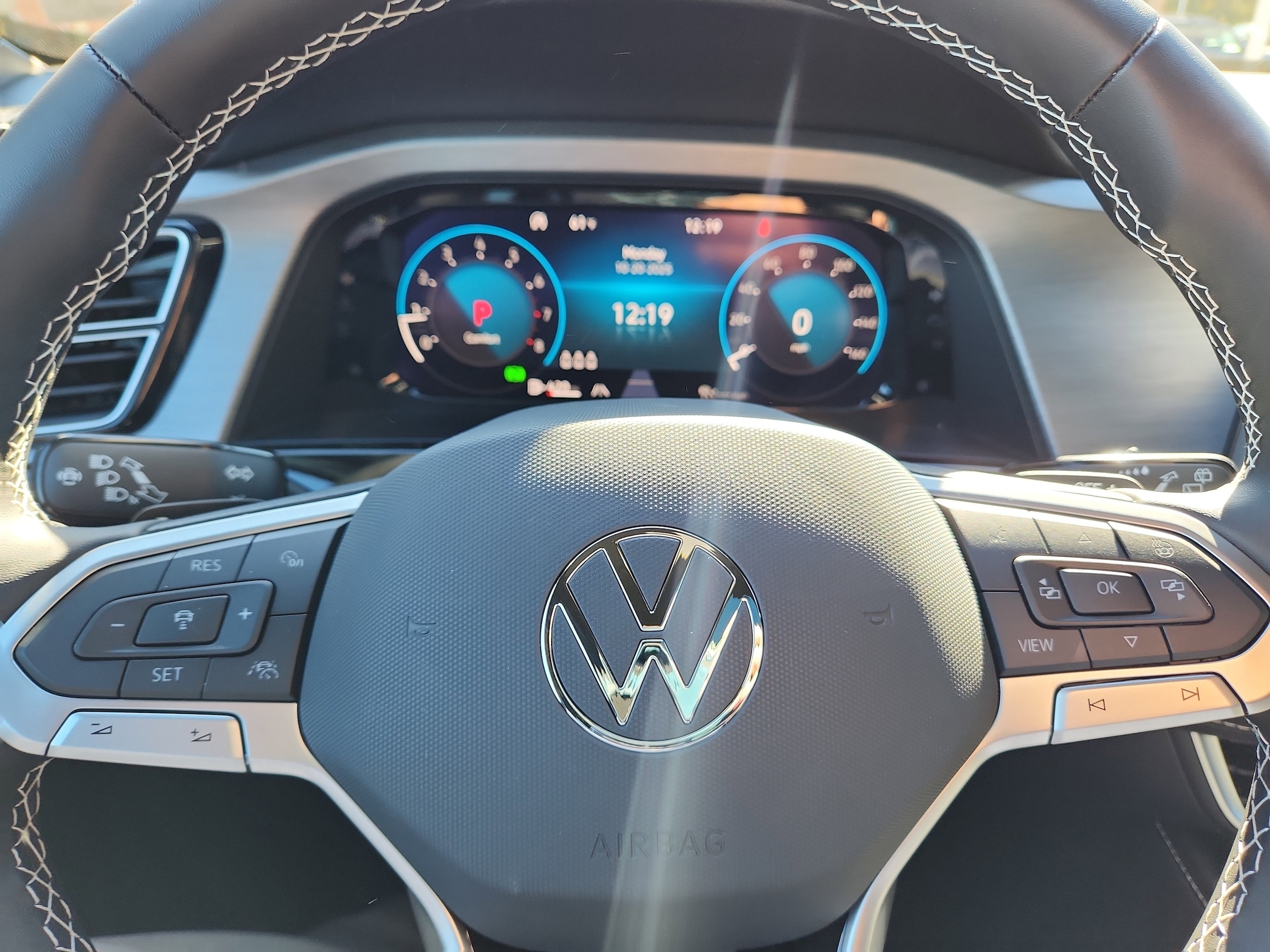 2026 Volkswagen Atlas Cross Sport SE w/Tech - Photo 17