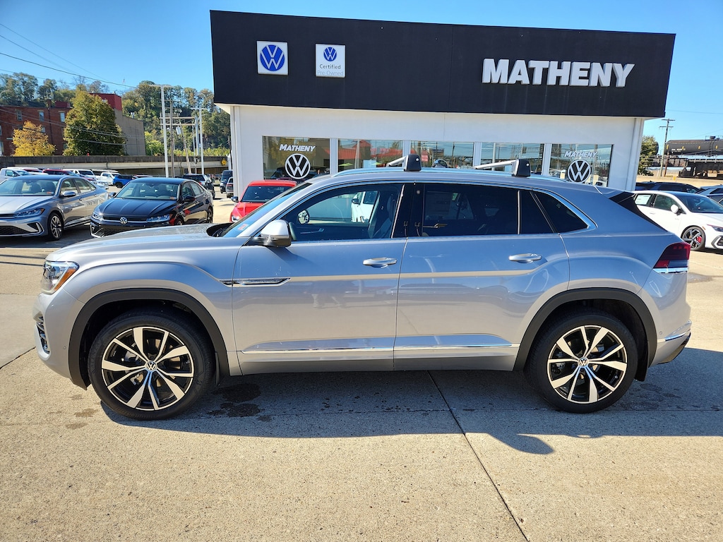 New 2026 Volkswagen Atlas Cross Sport 2.0T SEL Premium R-Line SUV