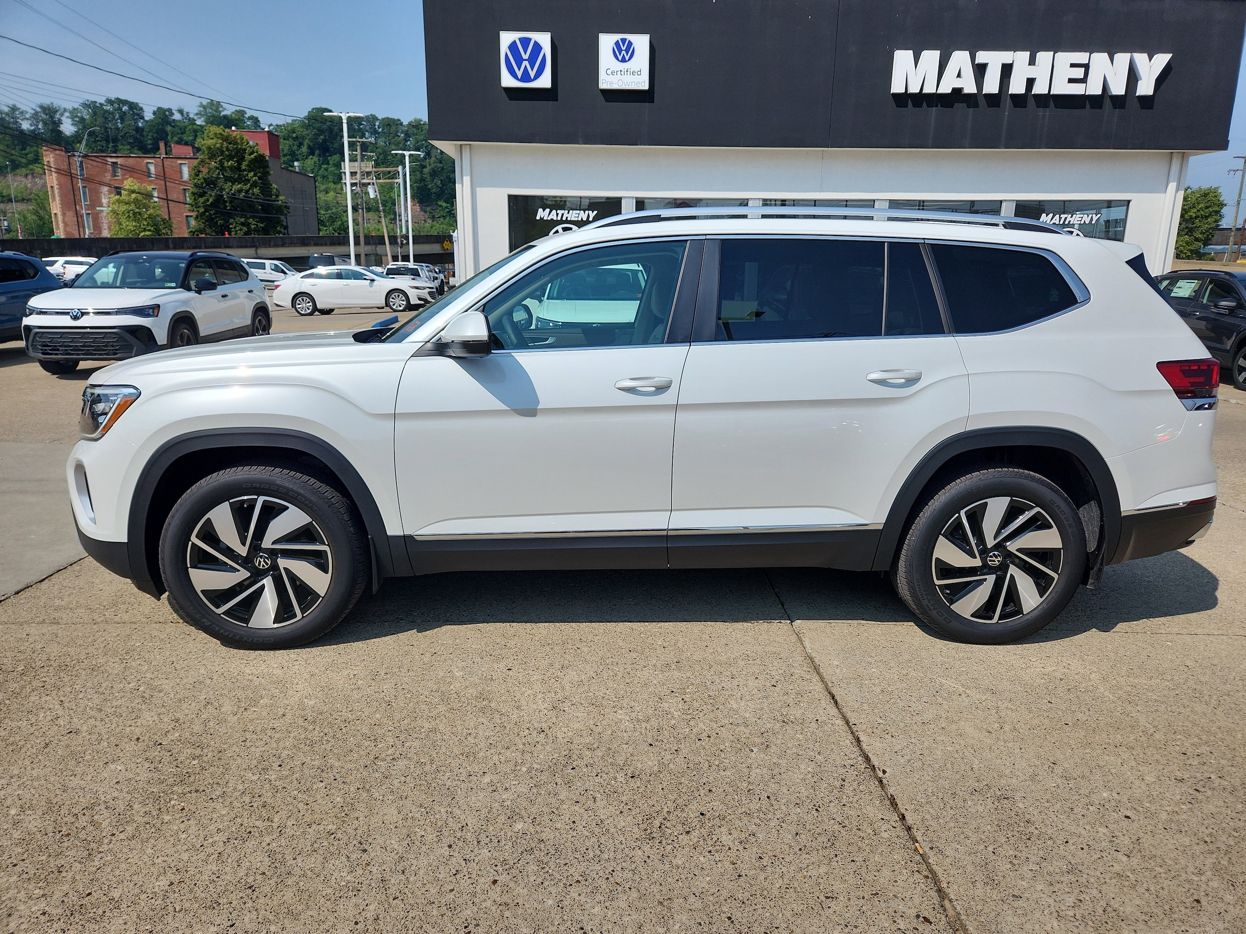 Used 2025 Volkswagen Atlas SEL with VIN 1V2BR2CA3SC515704 for sale in Parkersburg, WV