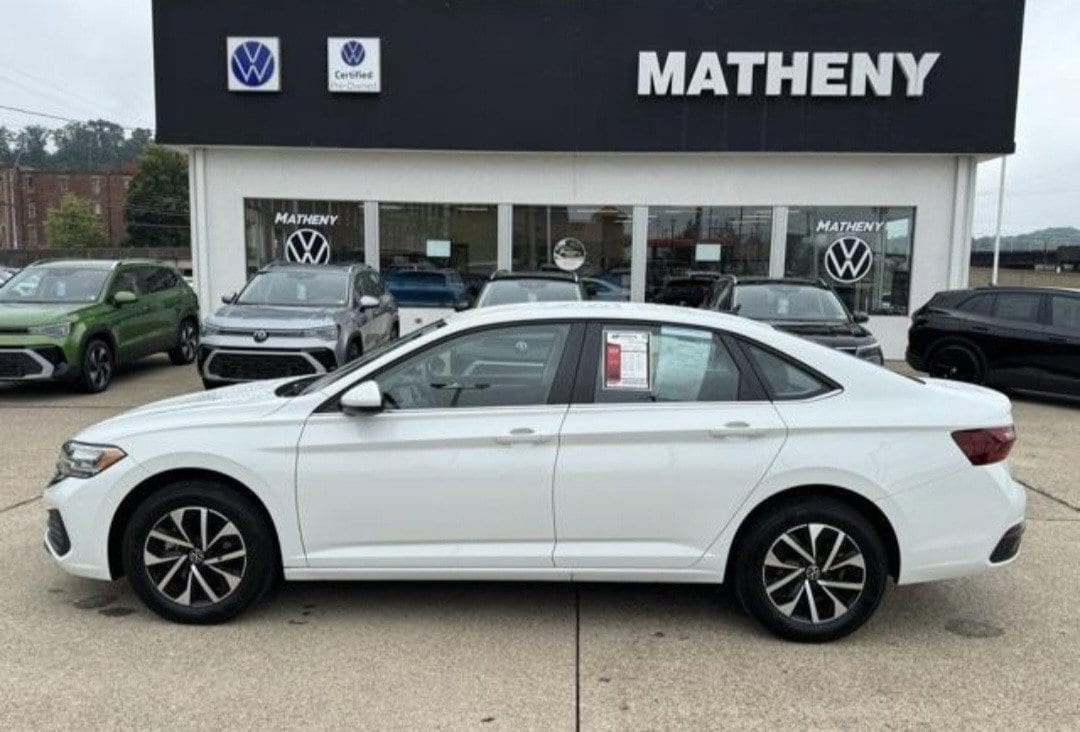 3VW5M7BU7RM102342