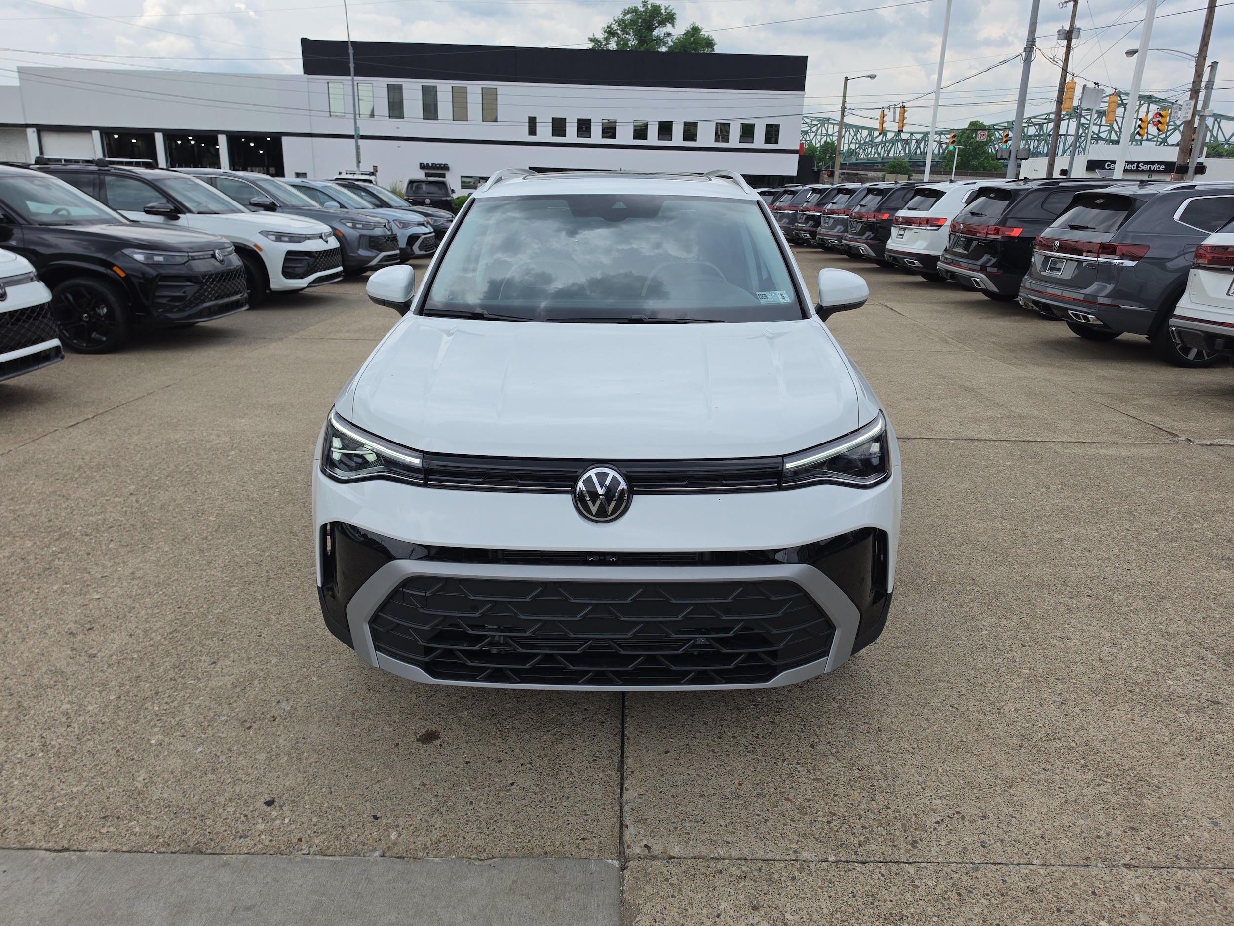 2026 Volkswagen Taos SE - Photo 9
