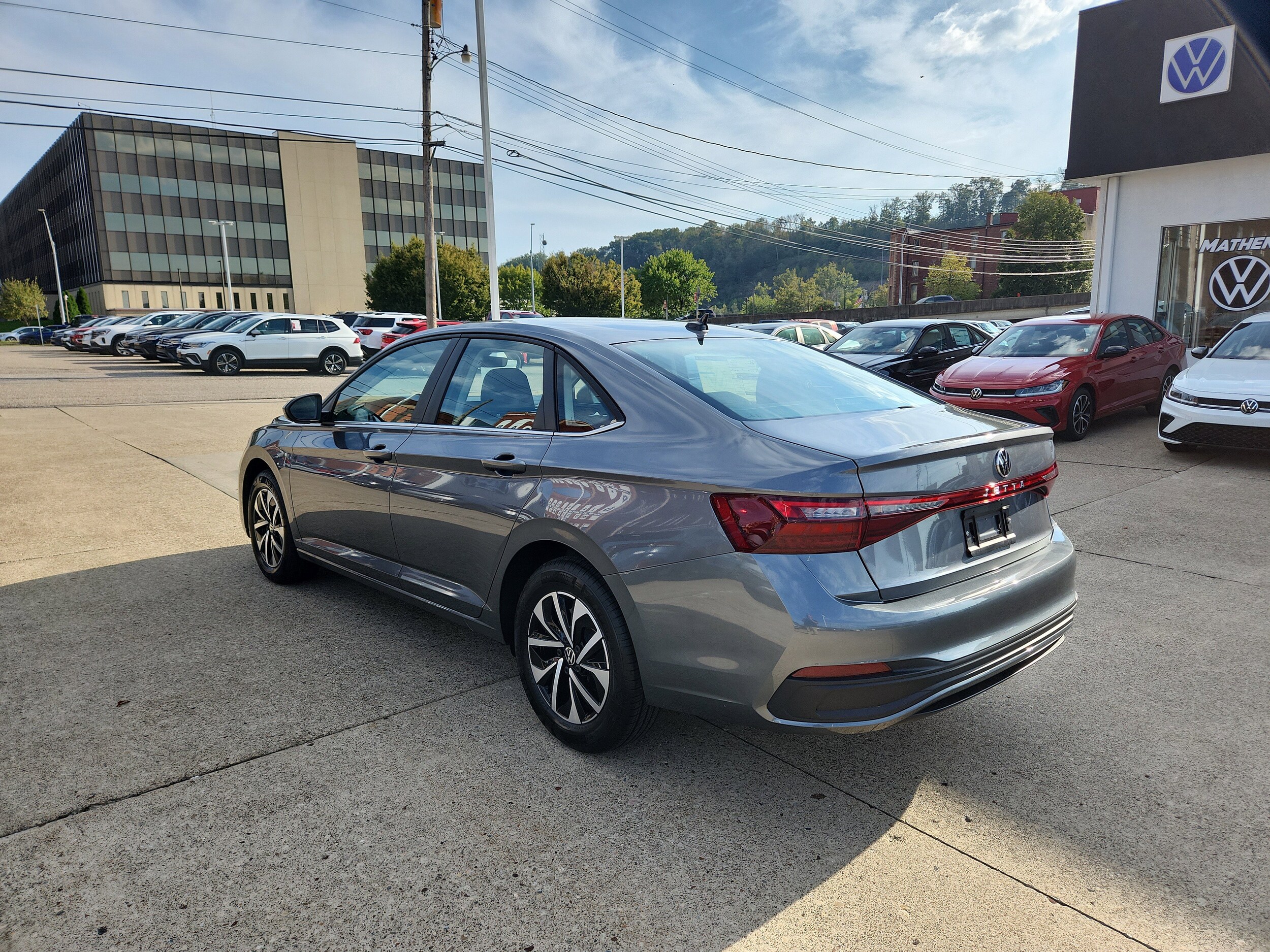 2026 Volkswagen Jetta 1.5T S photo 3