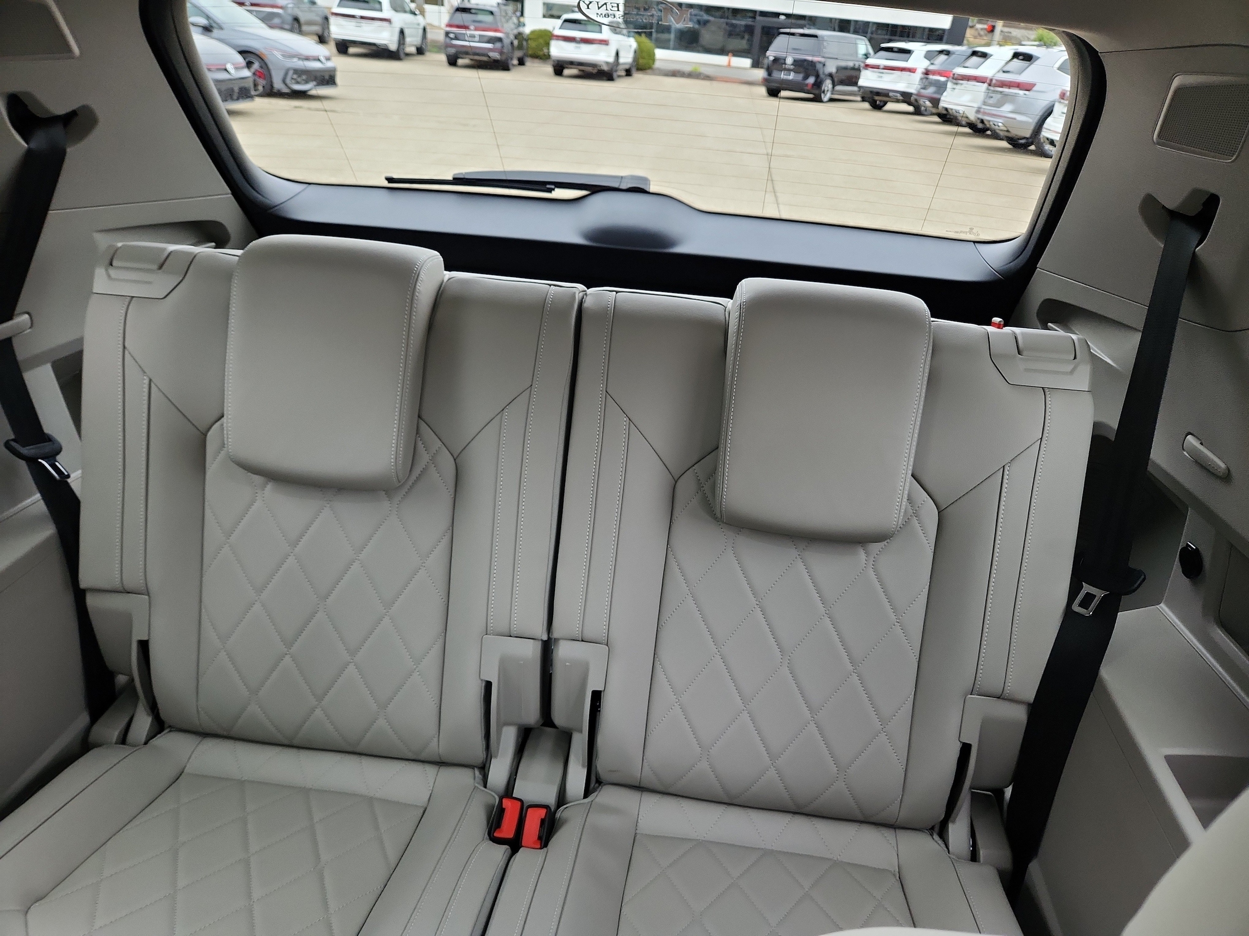 2026 Volkswagen Atlas SEL Premium R-Line - Photo 17