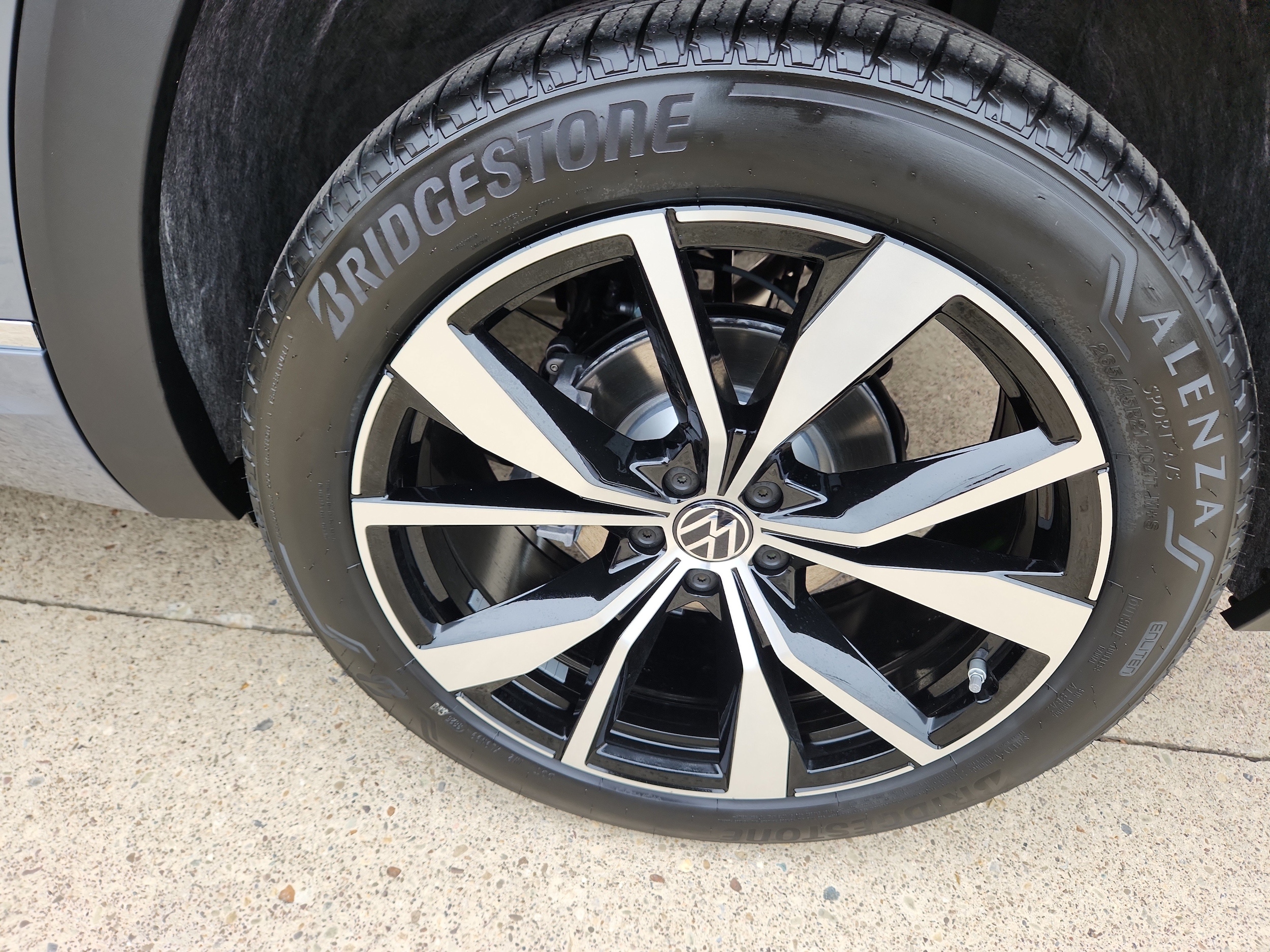 2026 Volkswagen Atlas SEL Premium R-Line - Photo 14