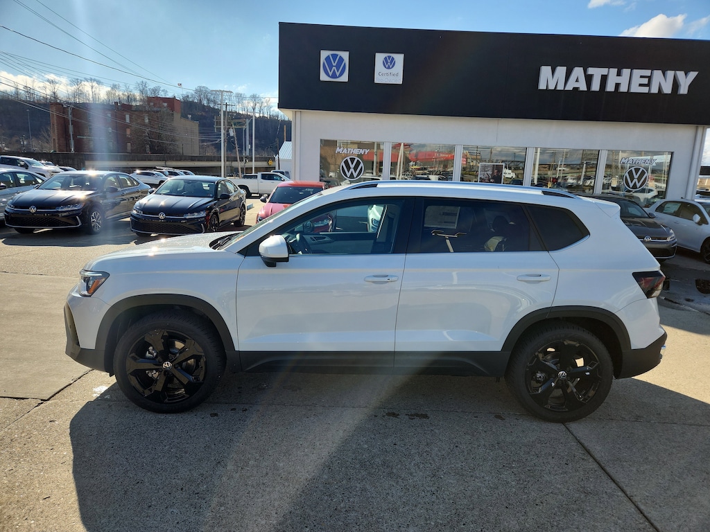 New 2026 Volkswagen Taos 1.5T SEL SUV