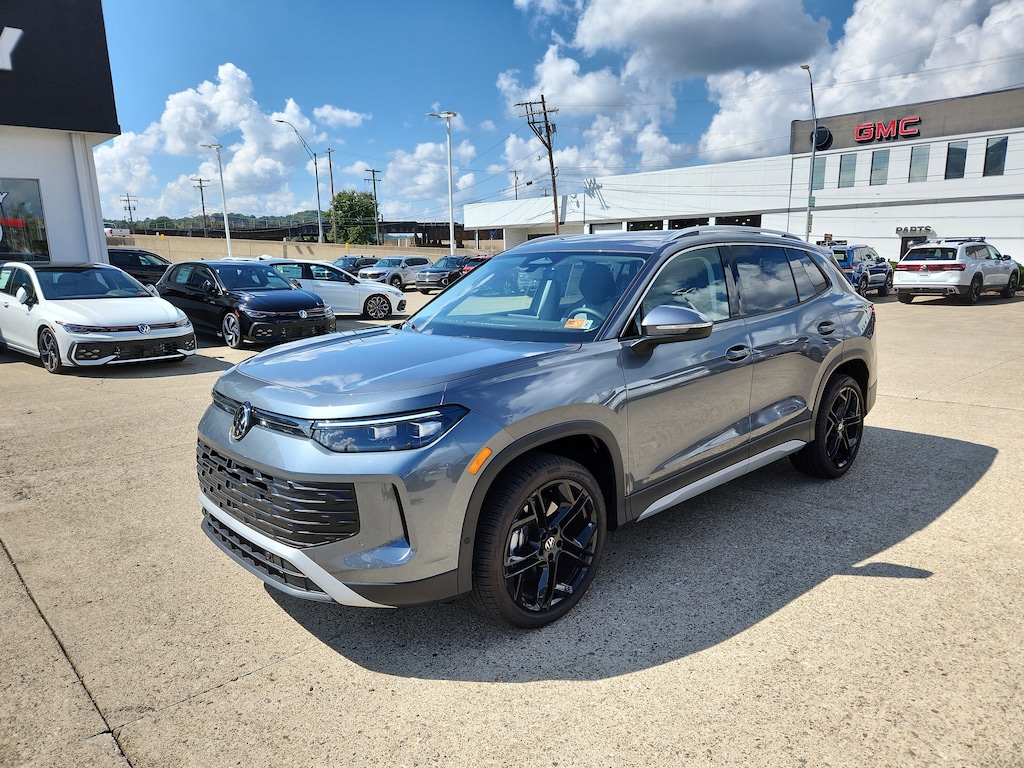 New 2025 Volkswagen Tiguan 2.0T S SUV