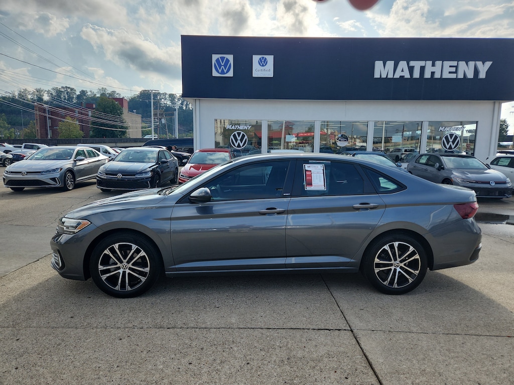 Used 2023 Volkswagen Jetta 1.5T Sport Sedan