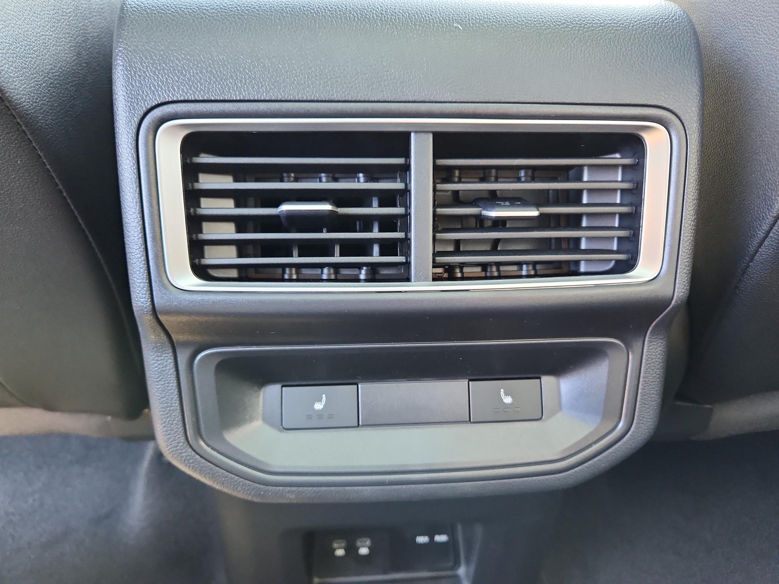 2026 Volkswagen Atlas Cross Sport SEL Premium R-LINE - Photo 15