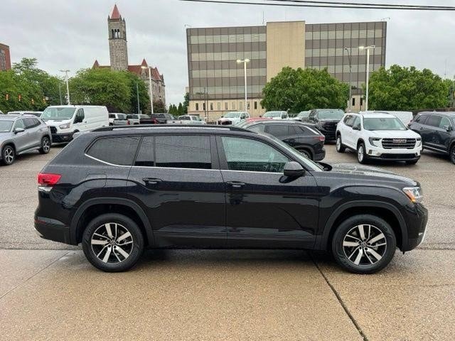 2023 Volkswagen Atlas SE - Photo 6