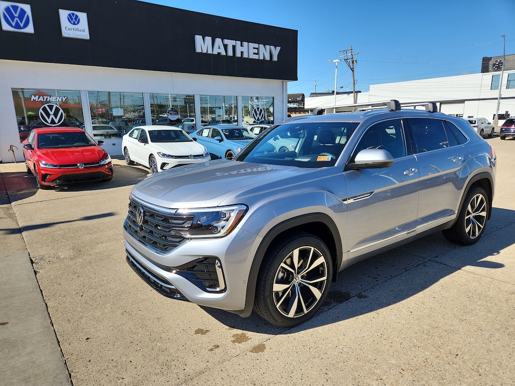 New 2026 Volkswagen Atlas Cross Sport 2.0T SEL Premium R-Line SUV