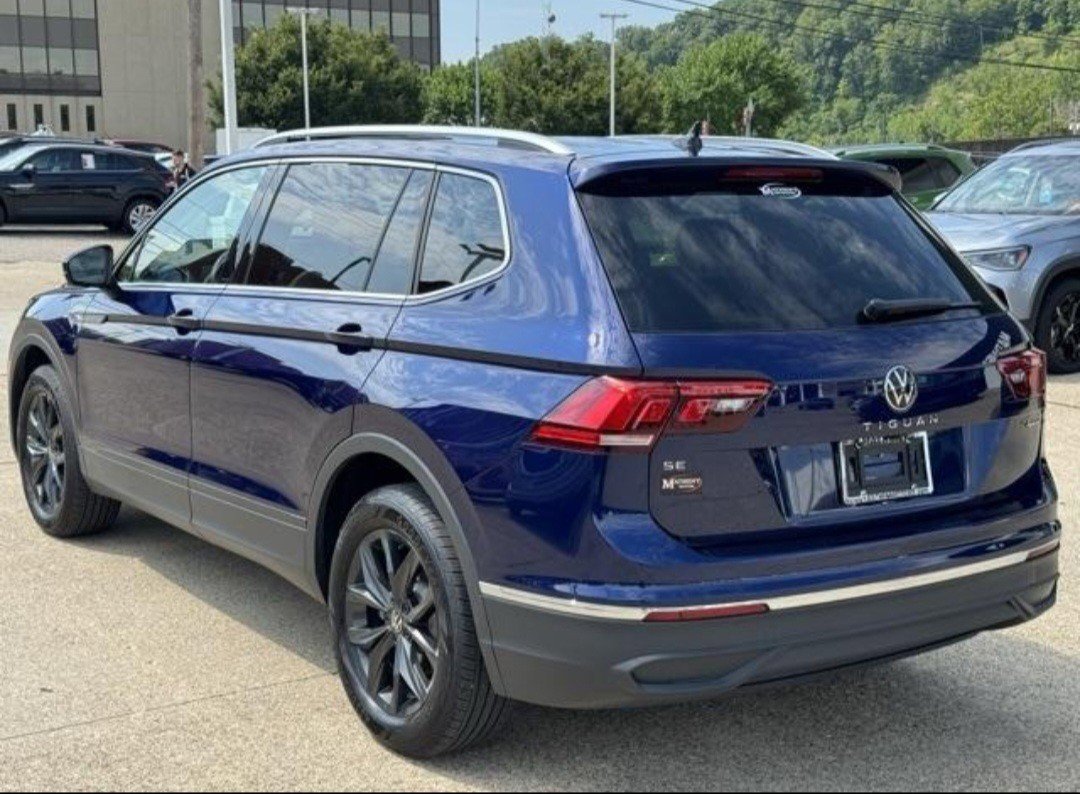 2024 Volkswagen Tiguan SE Wolfsburg Edition photo 3