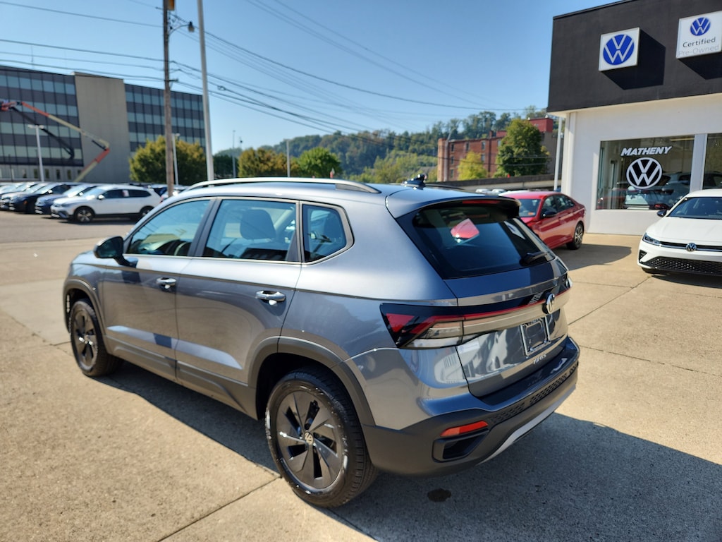 New 2025 Volkswagen Taos 1.5T S SUV