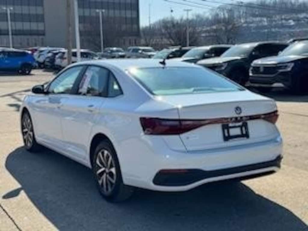 Certified 2025 Volkswagen Jetta 1.5T S Sedan