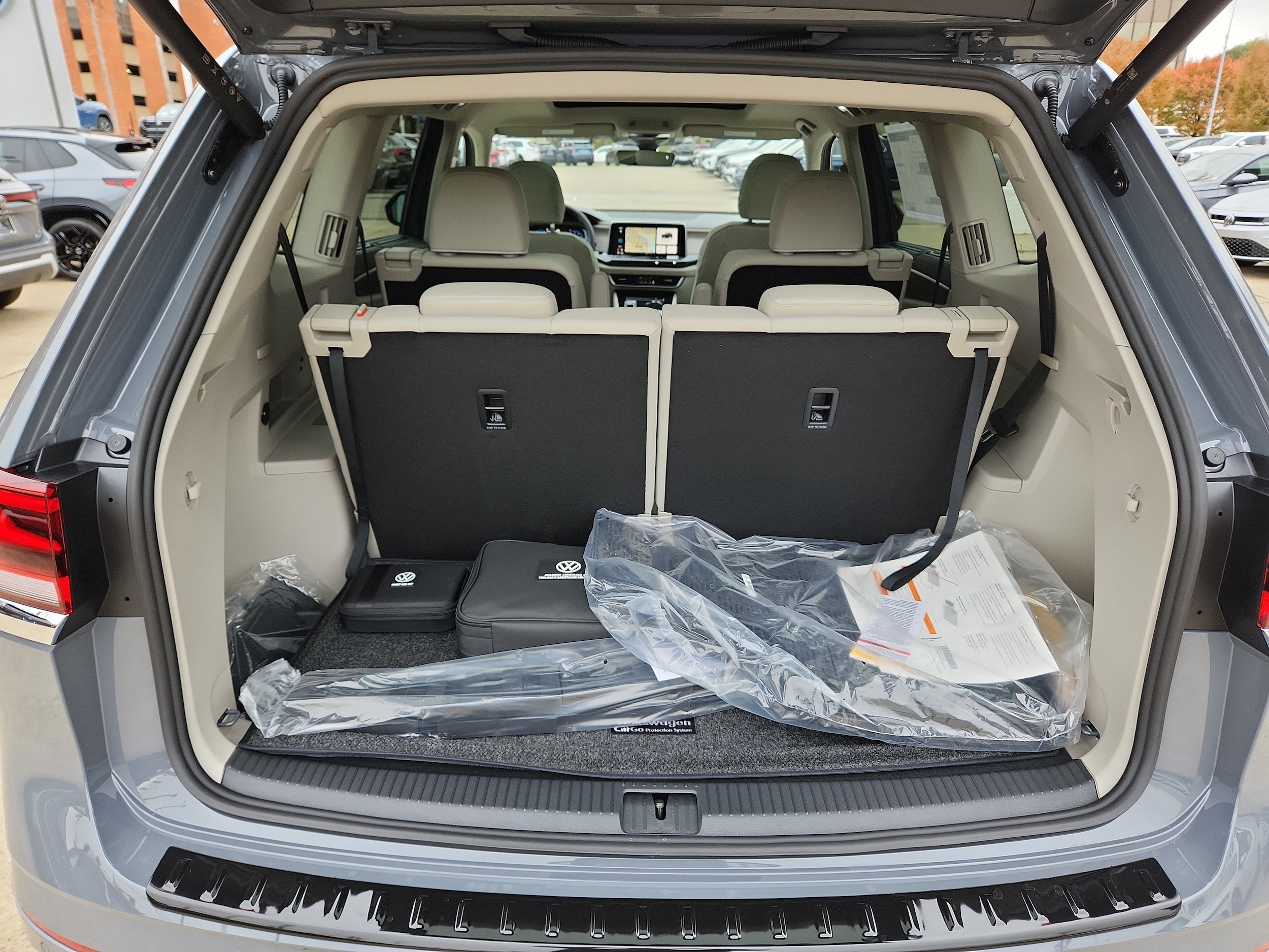 2026 Volkswagen Atlas SEL Premium R-Line - Photo 15