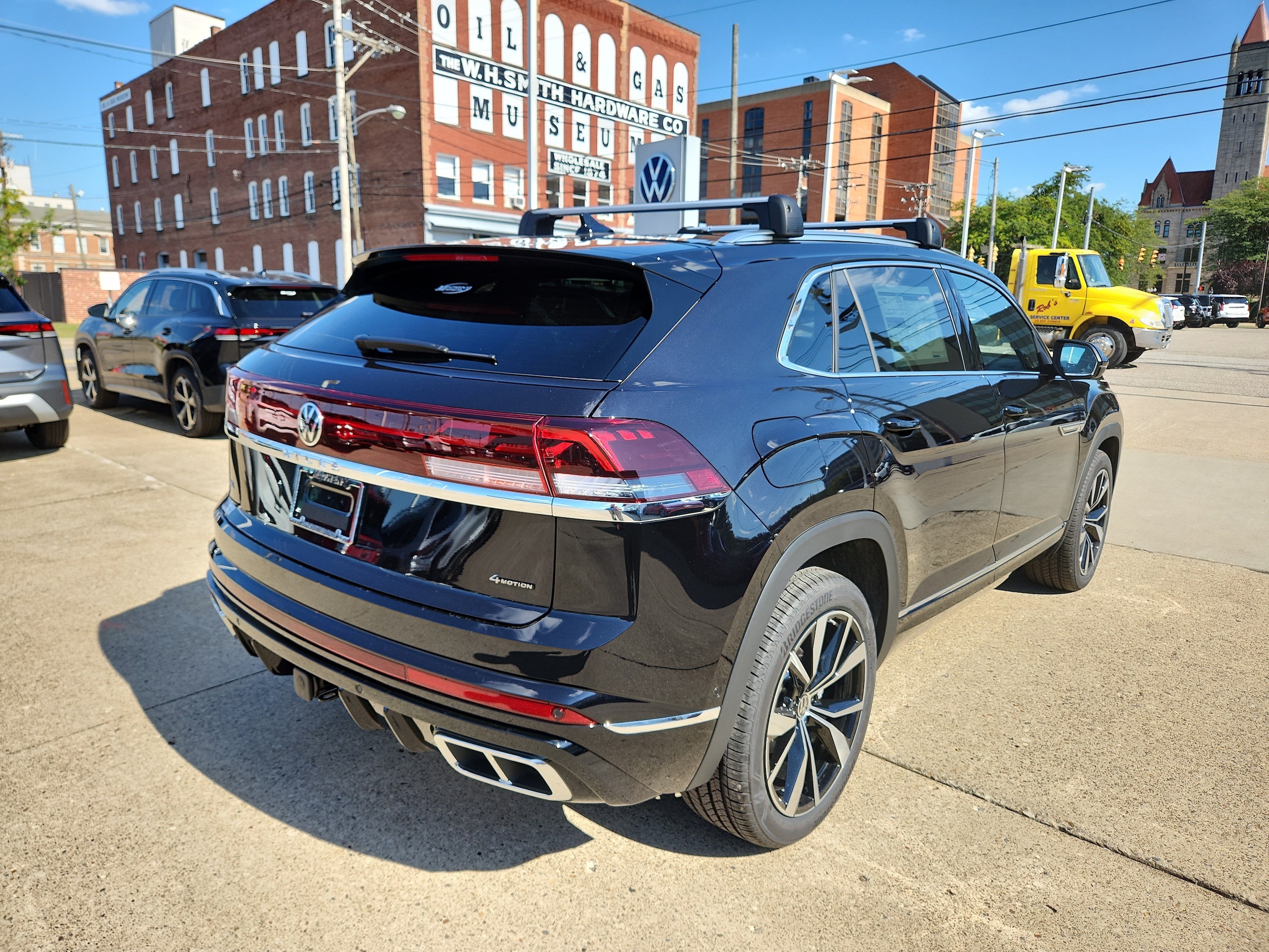 2026 Volkswagen Atlas Cross Sport SEL Premium R-LINE - Photo 8