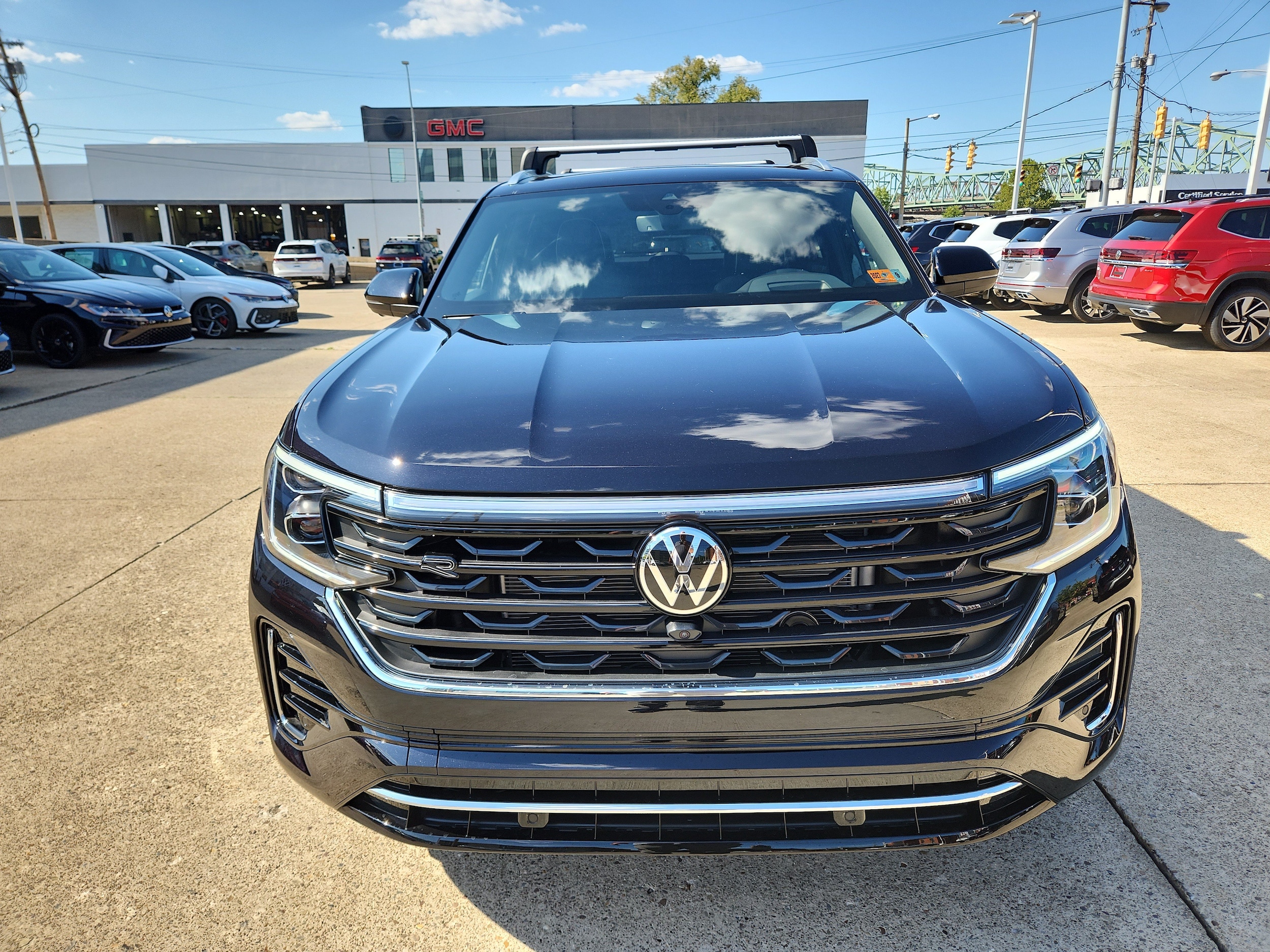 2026 Volkswagen Atlas Cross Sport SEL Premium R-LINE - Photo 11