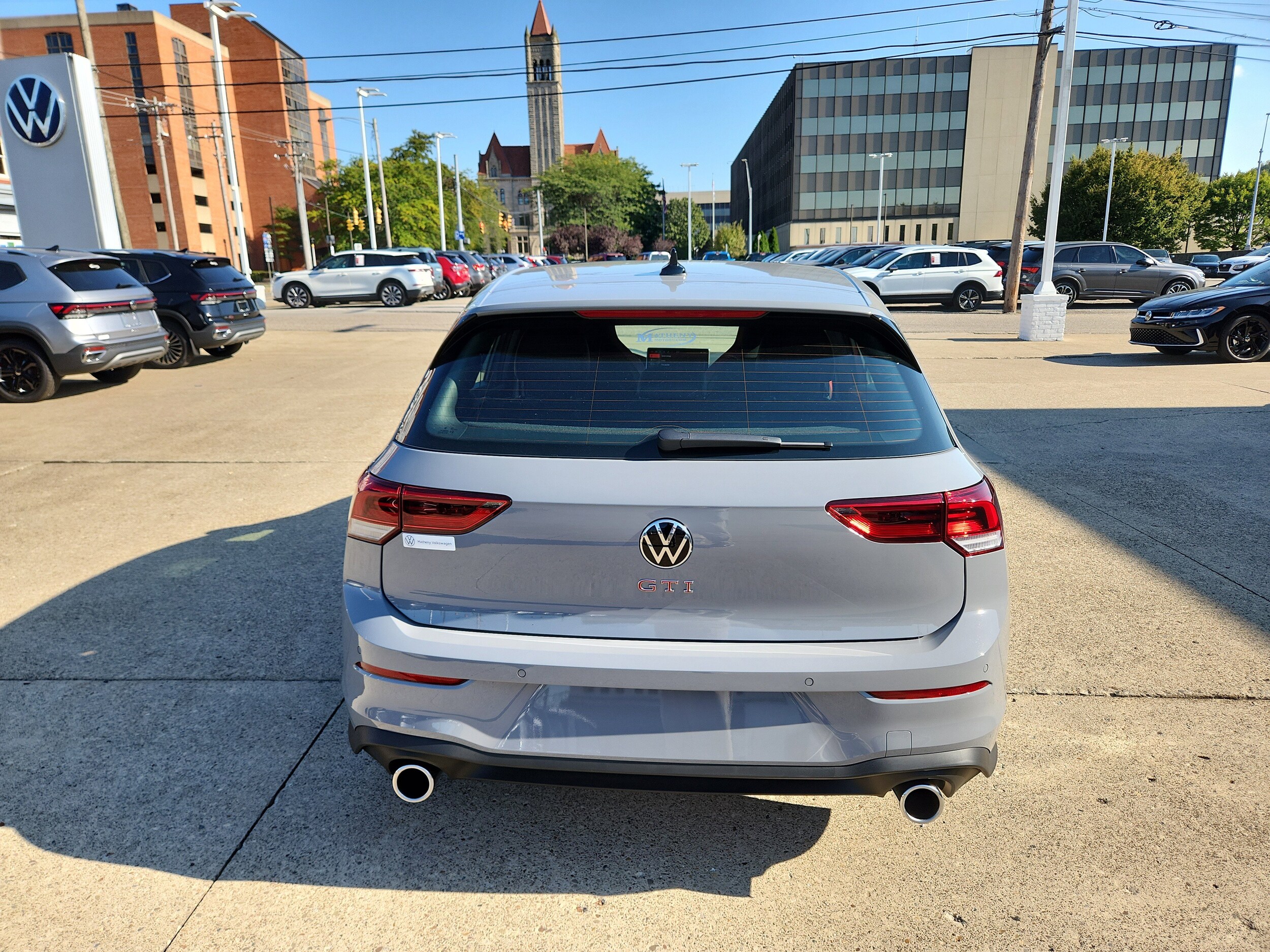 2025 Volkswagen Golf GTI SE photo 4