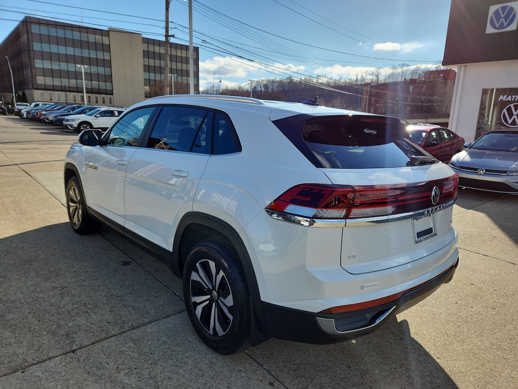 New 2026 Volkswagen Atlas Cross Sport 2.0T SE SUV