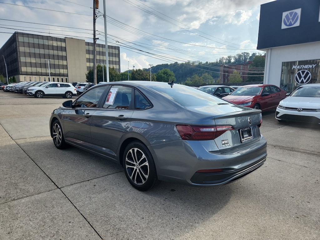 Used 2023 Volkswagen Jetta 1.5T Sport Sedan